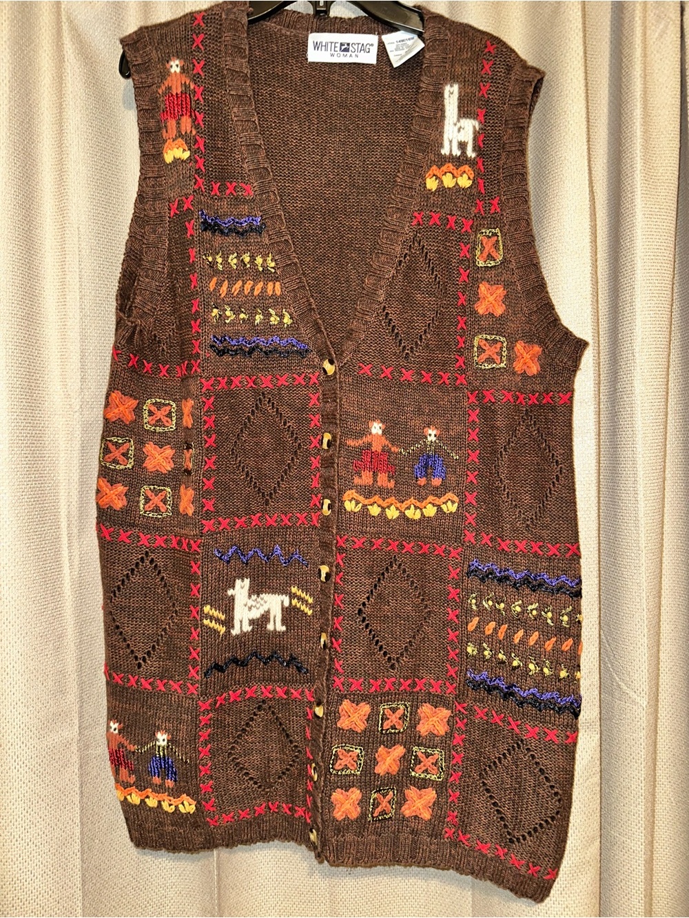 Vintage White Stag Folk Art Llama & People Embroidered Sweater Vest